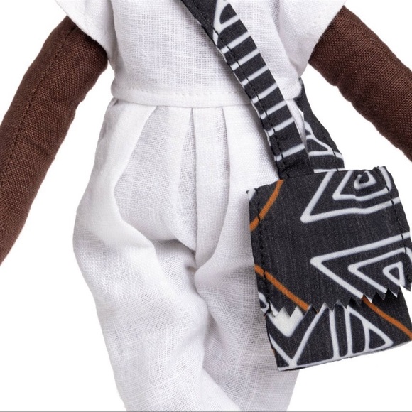 EXCLUSIVE HarperIman Yumi 14” Plush Linen Doll - Picture 7 of 9